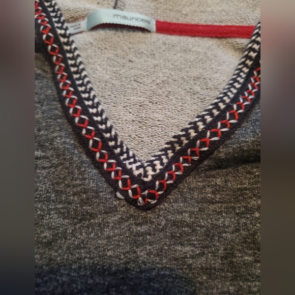 Women's lightweight hooded sweater sweatshirt Maurices size medium - Picture 4 of 9